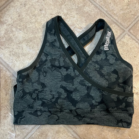 COPY - COPY - Gymshark camo sports bra - Picture 2 of 2